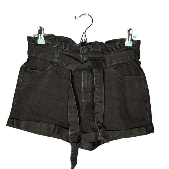 Blue Spice black  paper bag  denim shorts size 5 - Picture 1 of 6